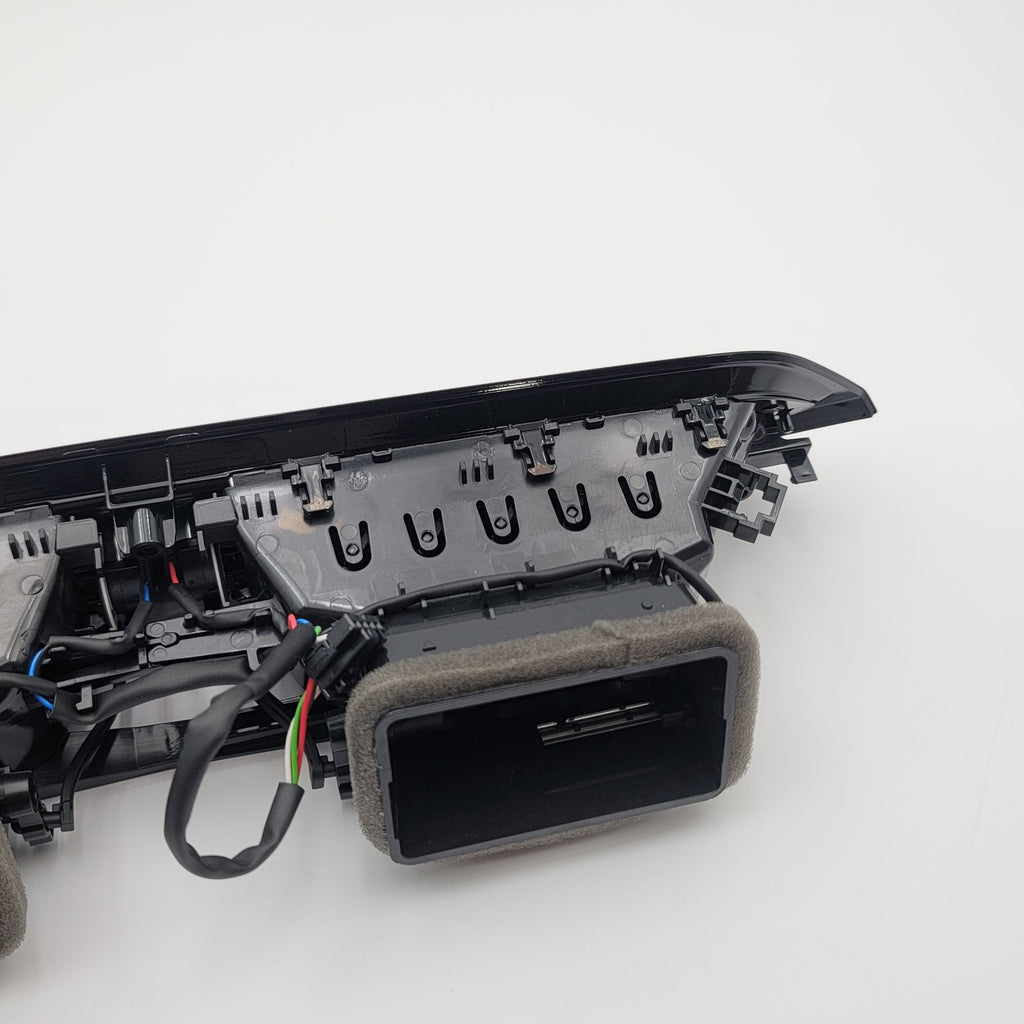 2022 2023 2024 BMW i4 430i 330i M440i Center AC Heater Air Vent OEM 5A04CE2
