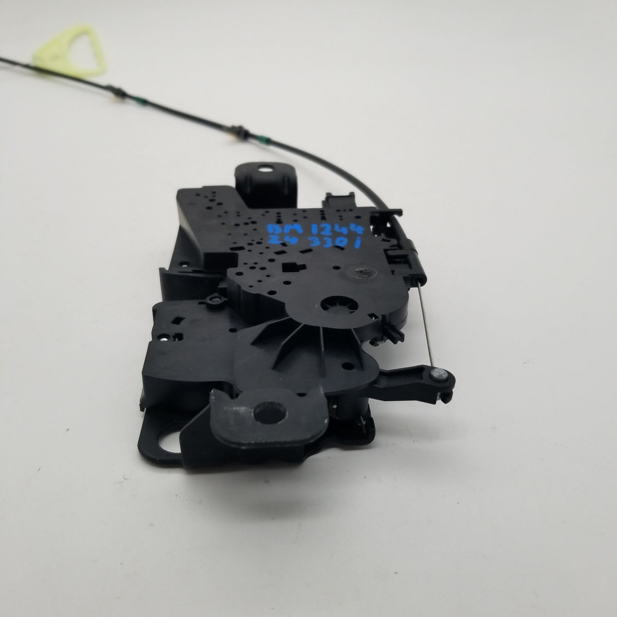 BMW F10 F02 REAR TRUNK ELECTRIC POWER SOFT LOCK LATCH ACTUATOR MOTOR