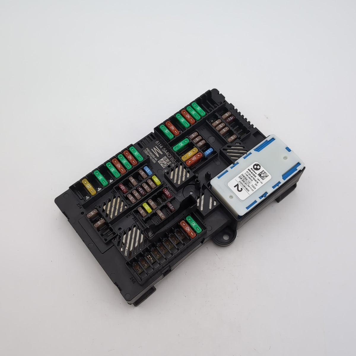 2024 BMW 330i 230I G42 G20 REAR POWER DISTRIBUTION FUSE Box 6114 5A4CFB0 - 02
