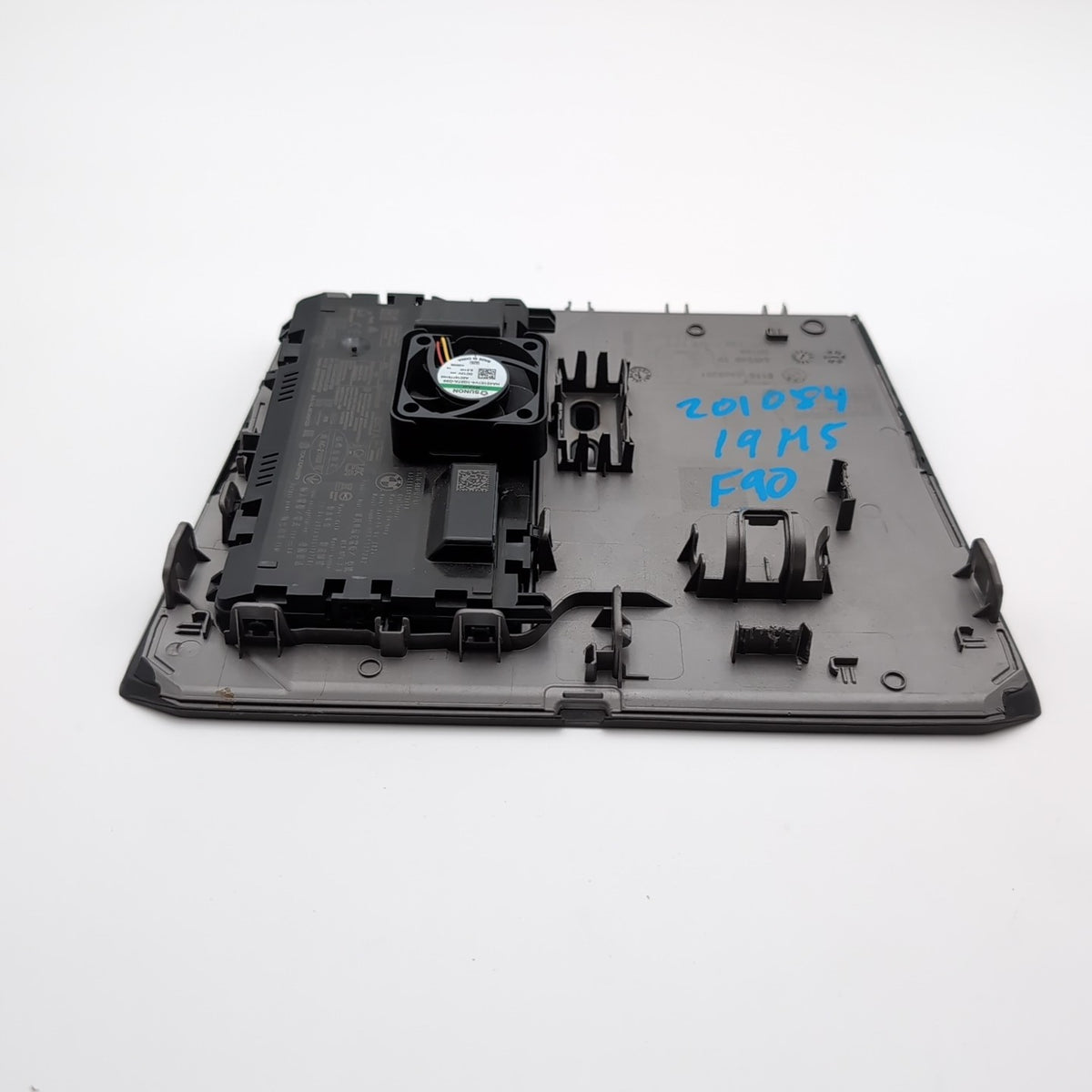 2025 BMW X3 G45 CENTER CONSOLE CHARGER WIRELESS CHARGING TRAY PAD MODULE