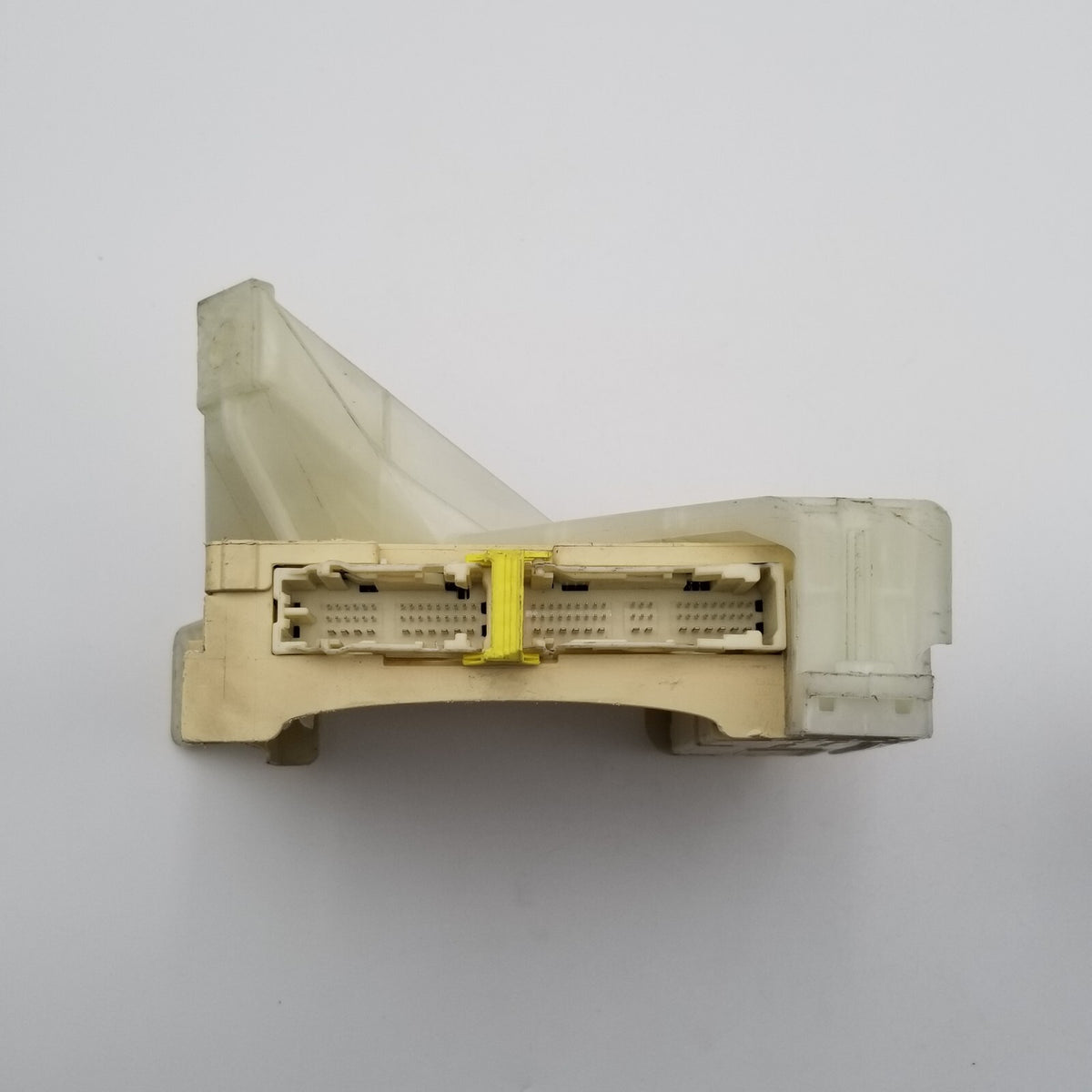 2018- 2020 Toyota Sienna 3.5L Driver Junction Block Inside Fuse Box 82730-08110