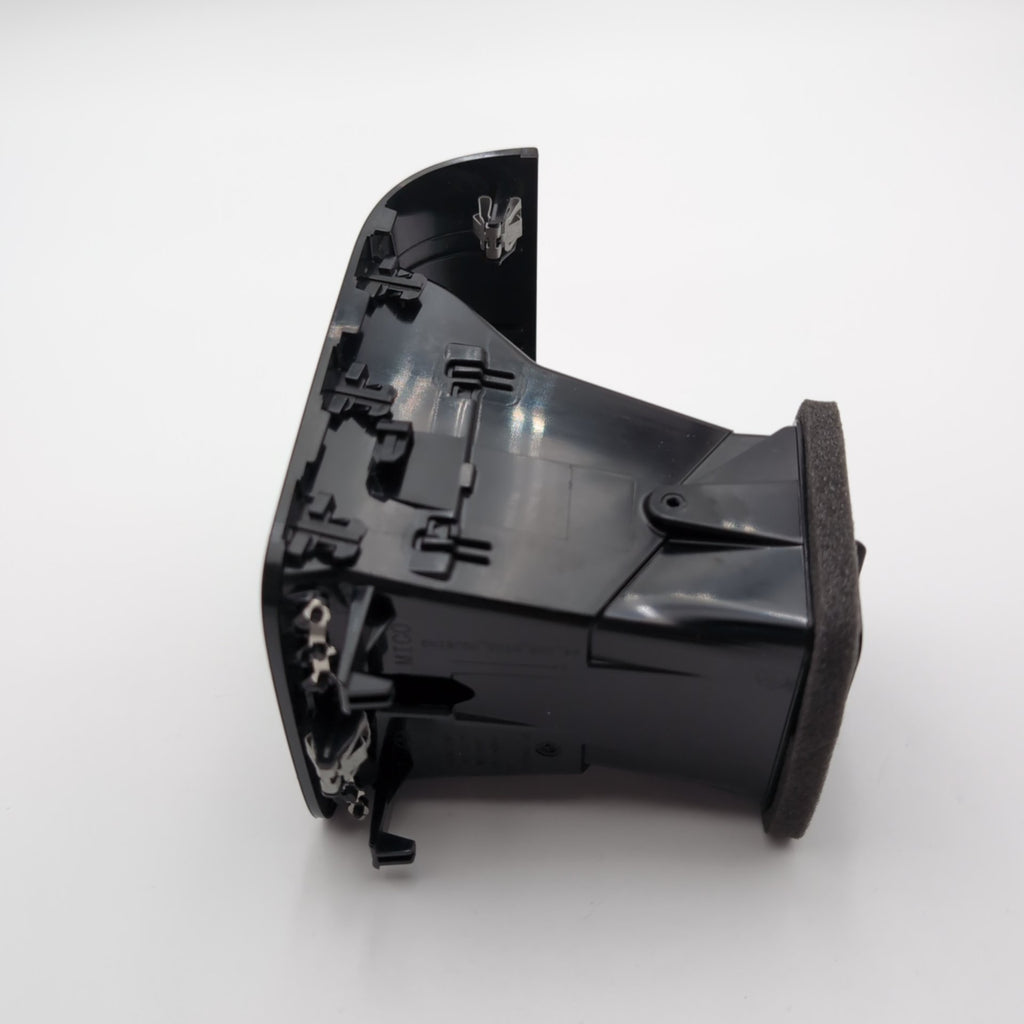 2022 2023 2024 2025 BMW X1 X2 Rear Console AC Heater Air Vent 9473179