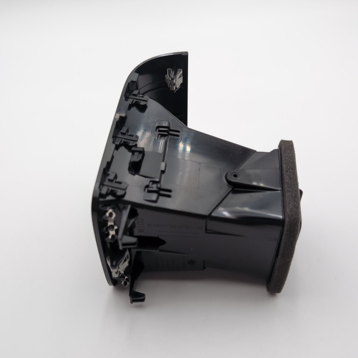 2022 2023 2024 2025 BMW X1 X2 Rear Console AC Heater Air Vent 9473179