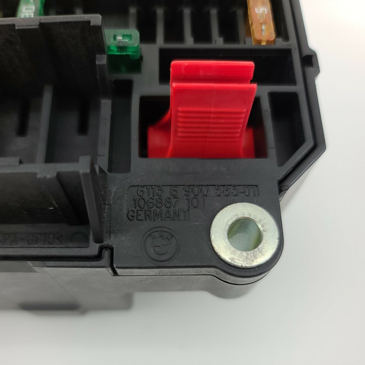 2002- 2009 Bmw E65 E66 Distribution Trunk Relay Fuse Box Module Unit 6900583