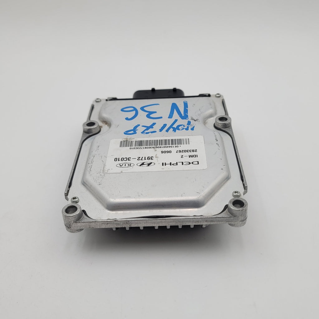 2013 Hyundai Azera Fuel Injection Control Module OEM 39172-3C010