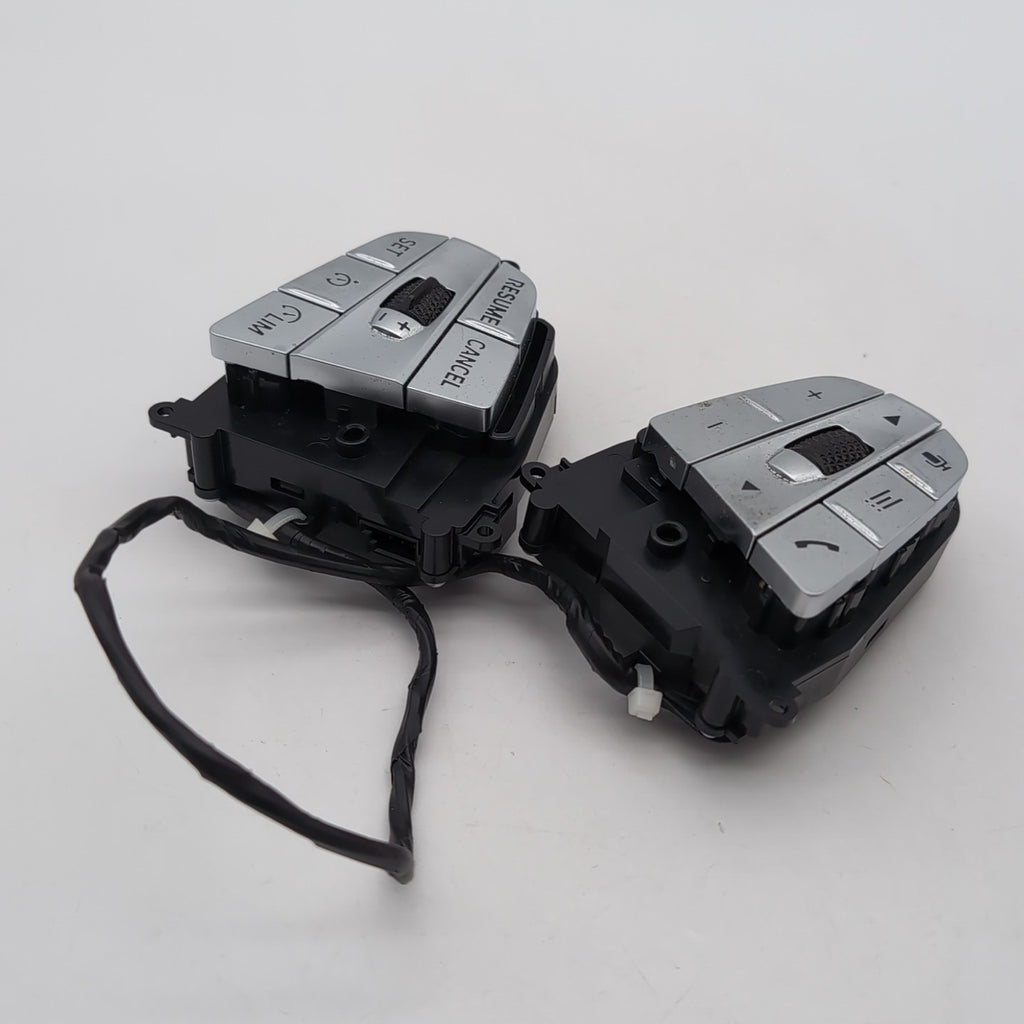 2022 2023 2024 BMW X3 G01 STEERING WHEEL MULTI FUNCTION CONTROL SWITCH OEM