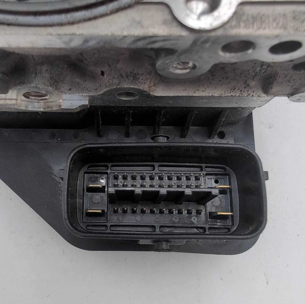 2014 2015 Infiniti Q50 3.7L AWD ABS Anti Lock Brake Pump Unit 476604GE0D