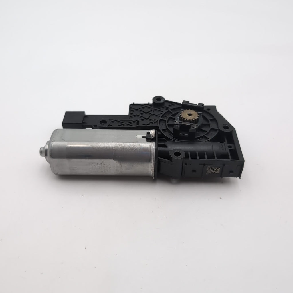 2023 2024 2025 BMW X1 U11 Panoramic Sunroof Power Sun Shade Motor OEM 9854524