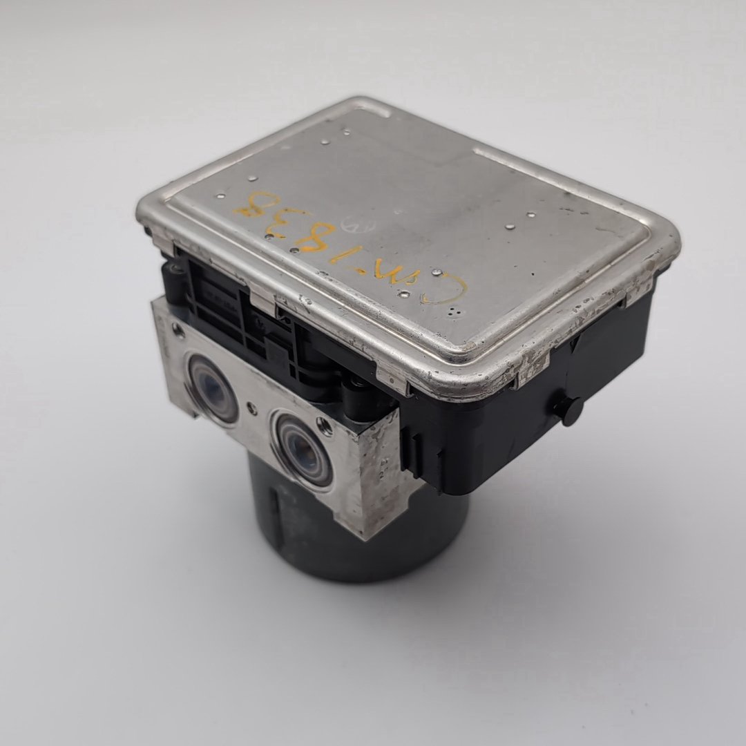2019 2020 Volkswagen Atlas Cross Sport 2.0L ABS Anti Lock Brake Pump 5Q0614517FE