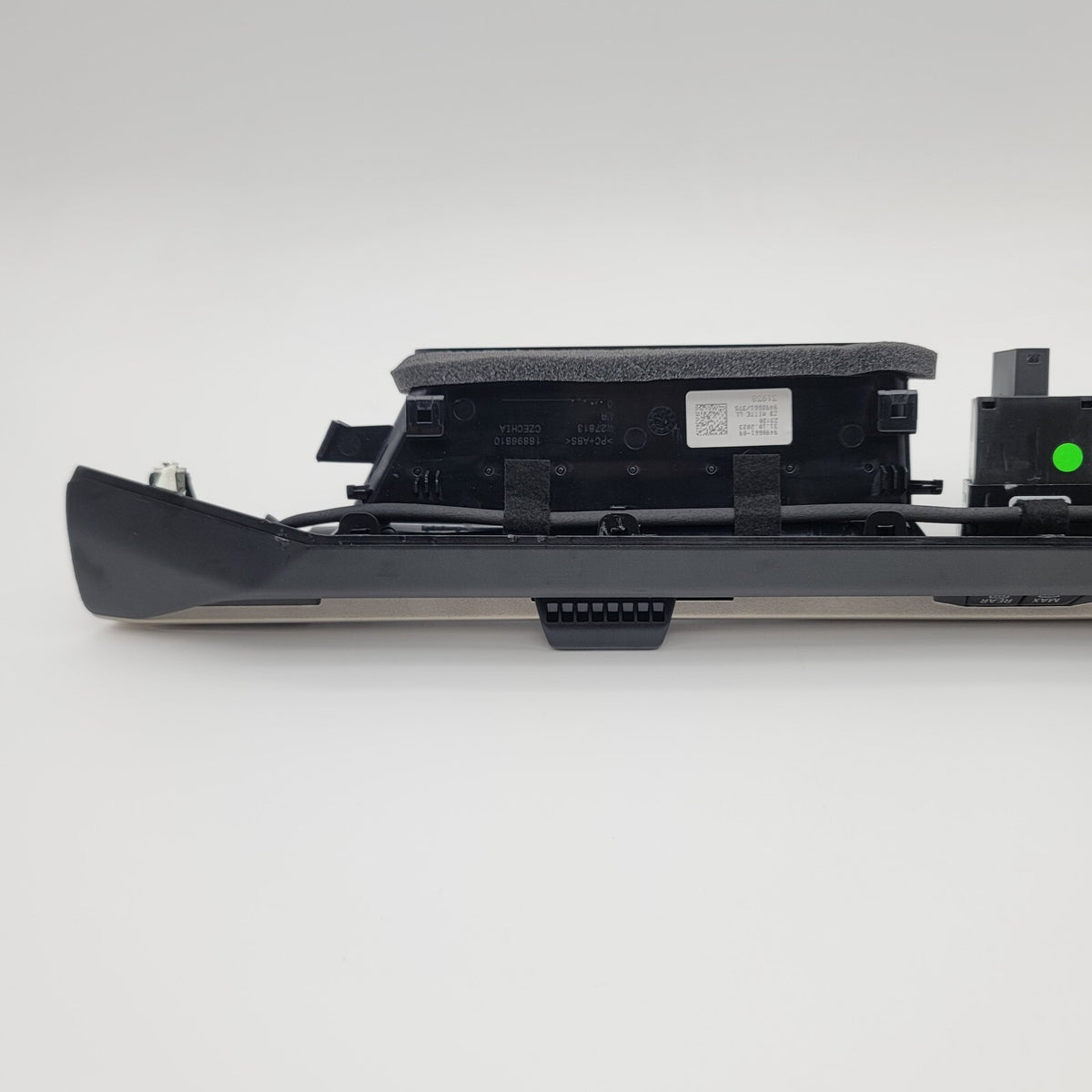 2021 - 2025 BMW iX I20 Front Dashboard Instrument Panel Air Vent 9490661