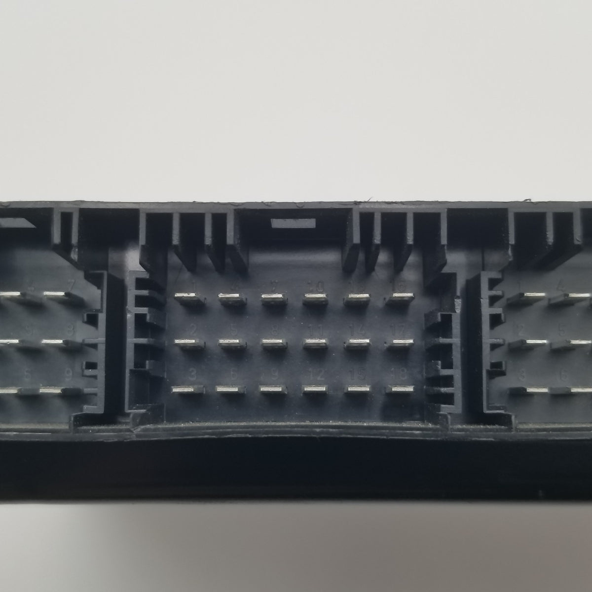 1999 2000 2001 2002 Land Rover Discovery 2 OEM ABS ECU Computer WABCO SRD000070