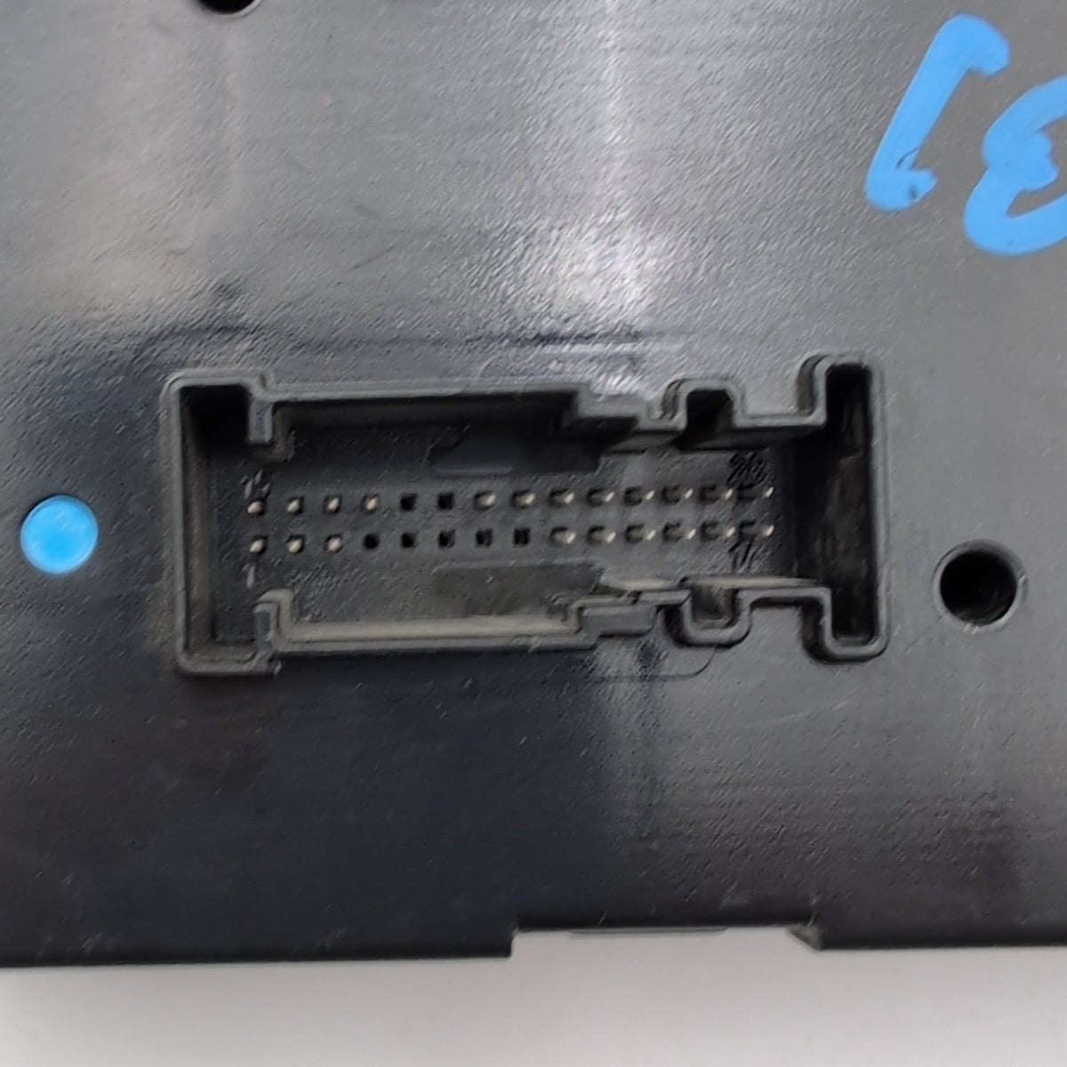 2012 2013 2014 Mercedes W204 C250 SAM Module Relay Fuse Box OEM