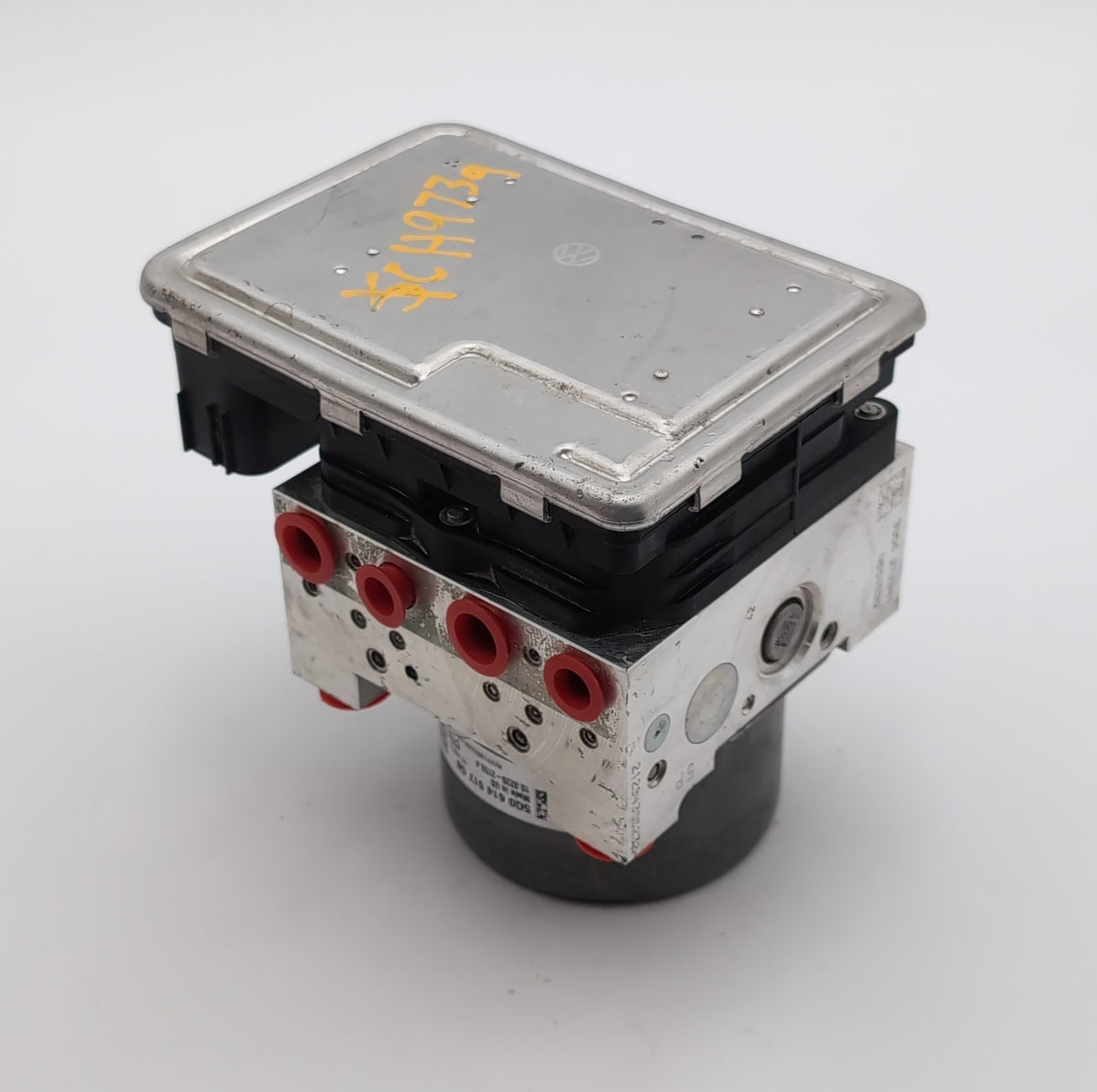 2021 2022 Volkswagen Taos 1.5L ABS Anti Lock Brake Pump Control Unit 5Q0614517GB
