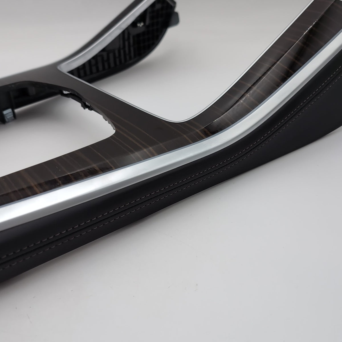 2019 - 2025 BMW X5 Center Console Trim Fineline Stripe Brown 9865022