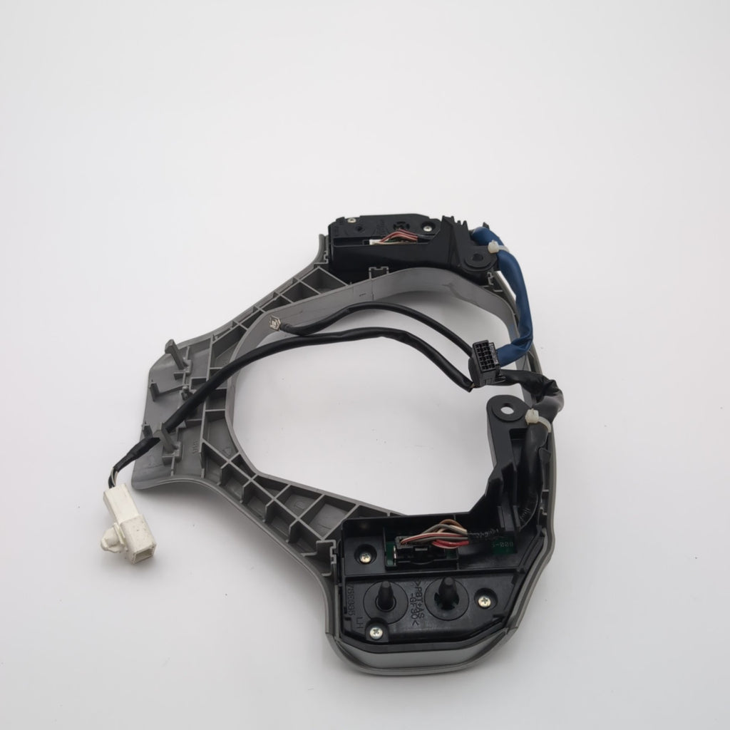 2011 2012 2013 Lexus CT200h Steering Wheel Radio Phone Audio Control Switch Trim