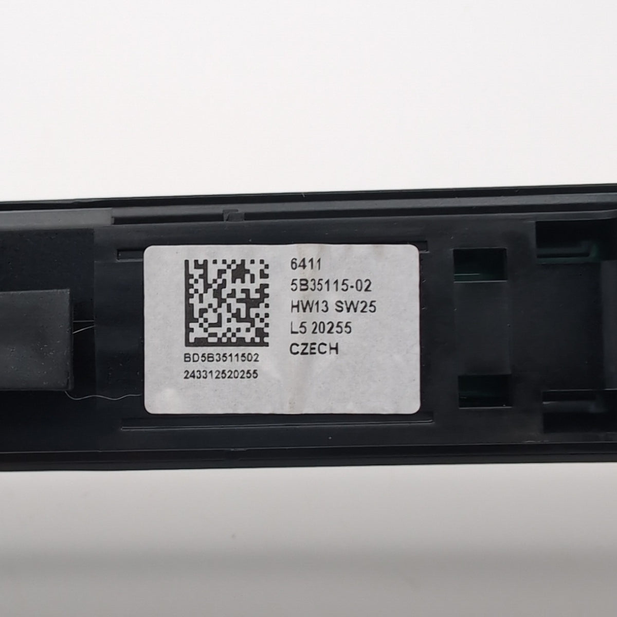 2024 - 2026 BMW 530i G60 Passenger Instrument Touch Panel Climate Control