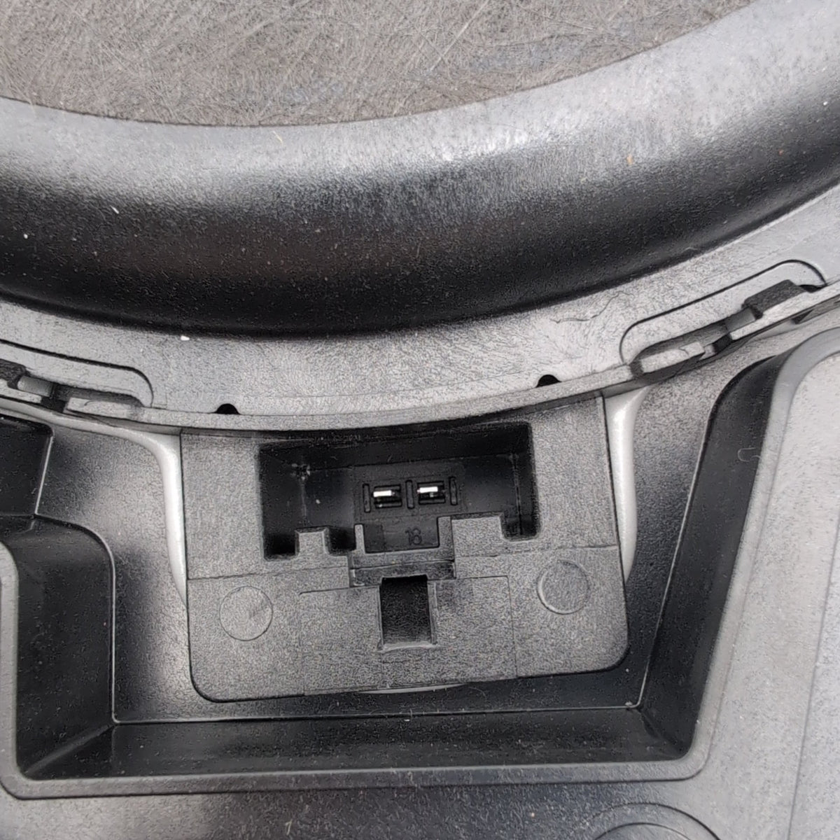 2024 2025 2026 BMW 228i F70 F74 Right Central Bass Subwoofer Speaker 5A64008