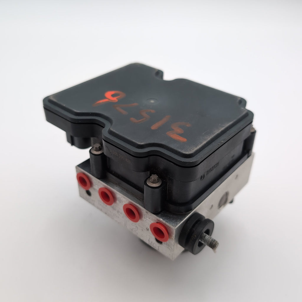 2019 Nissan Murano ABS Anti Lock Brake Pump Control Unit 476609UF5B