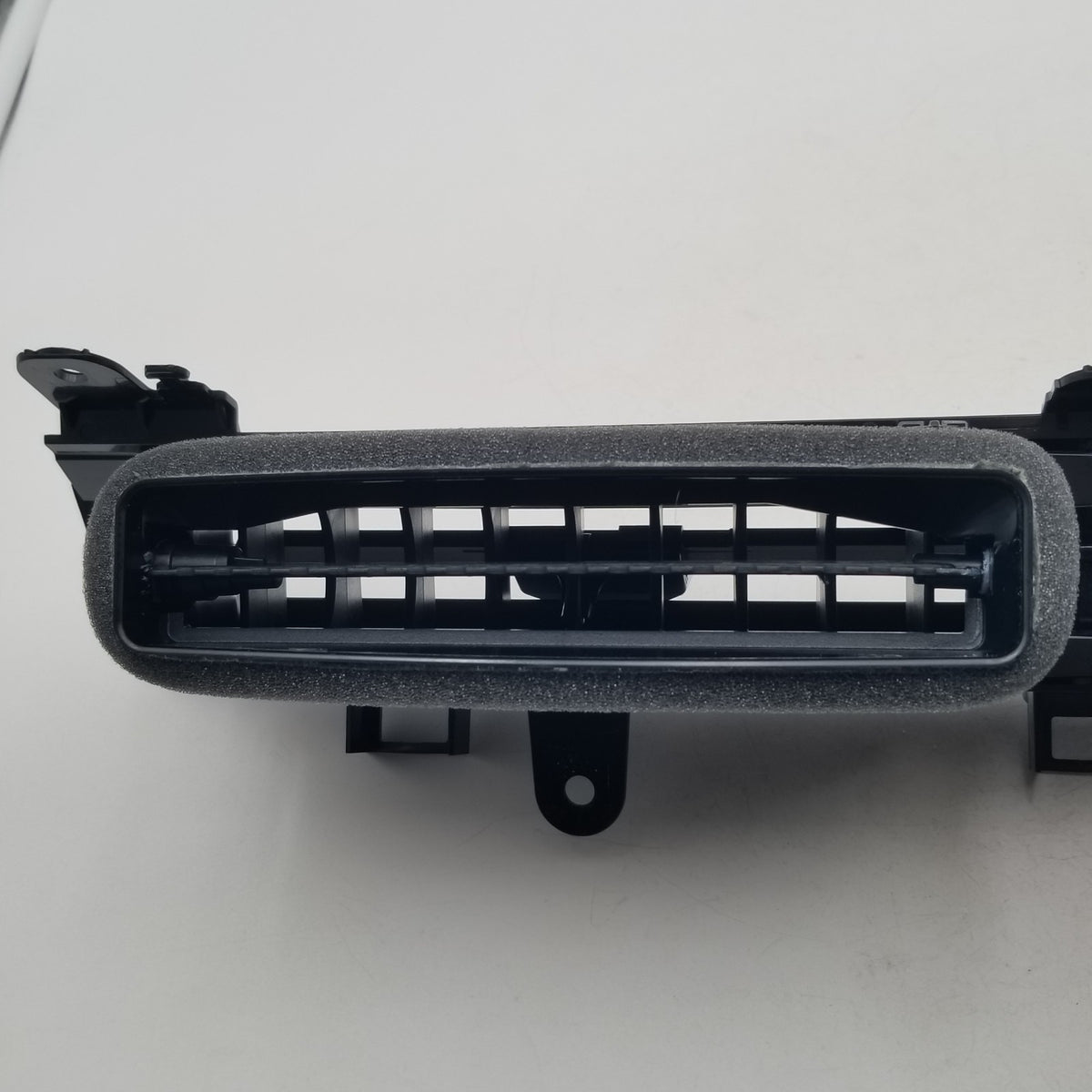 2023 2024 2025 BMW X2 U10 X1 U11 Center Dash Fresh Air Vent Grille 9483383 OEM