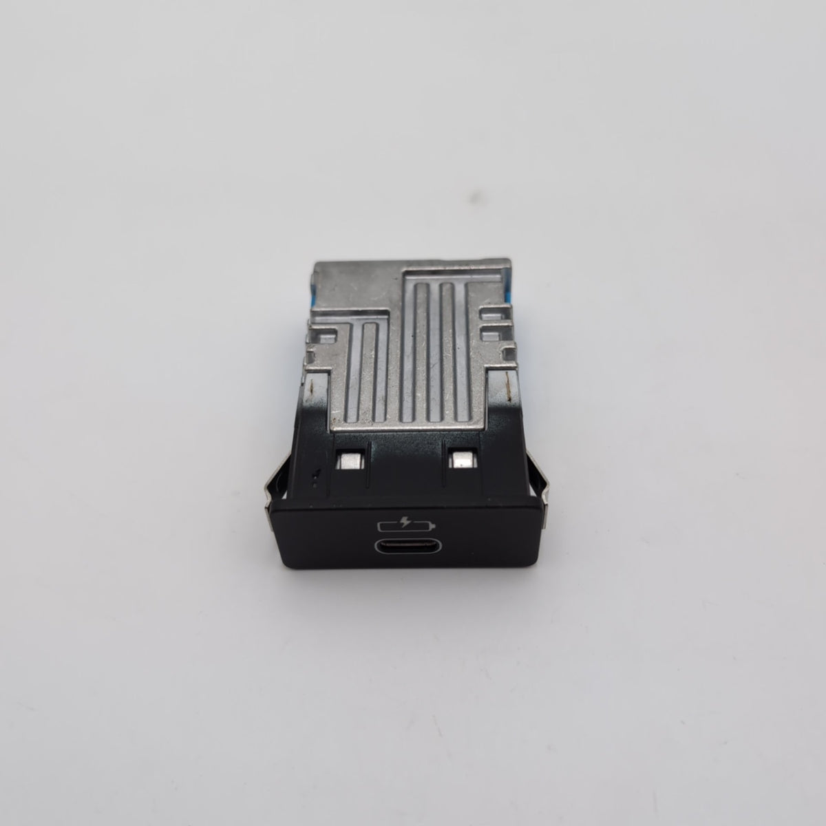 2019 - 2026 BMW G20 G21 G22 G26 G15 G30 G31 X3 Single USB Socket Port 5B51C70