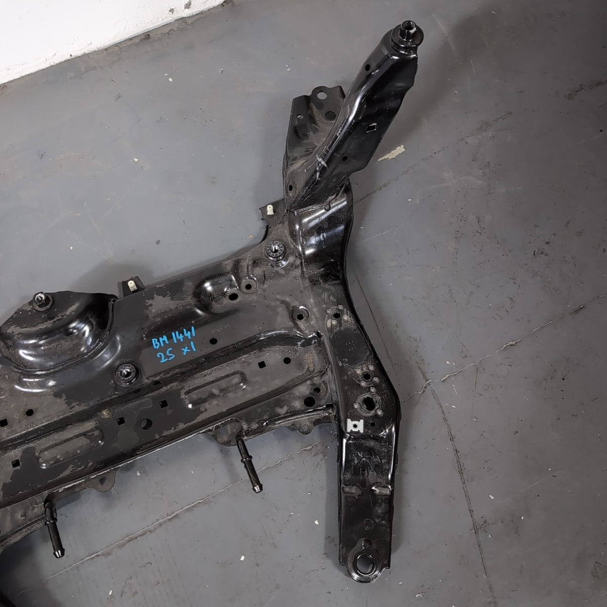 2023 2024 2025 BMW X1 U11 Front Subframe Chassis Cross Member Support 8836336
