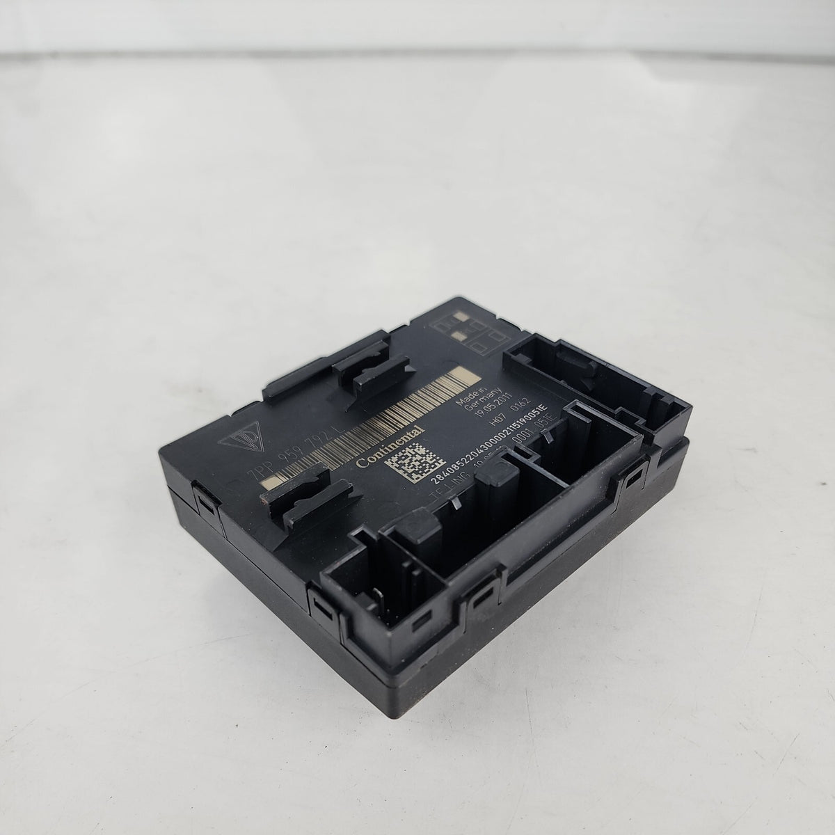 2011-2017 Fits Porsche Cayenne 958 Front Right Side Door Computer Control Module