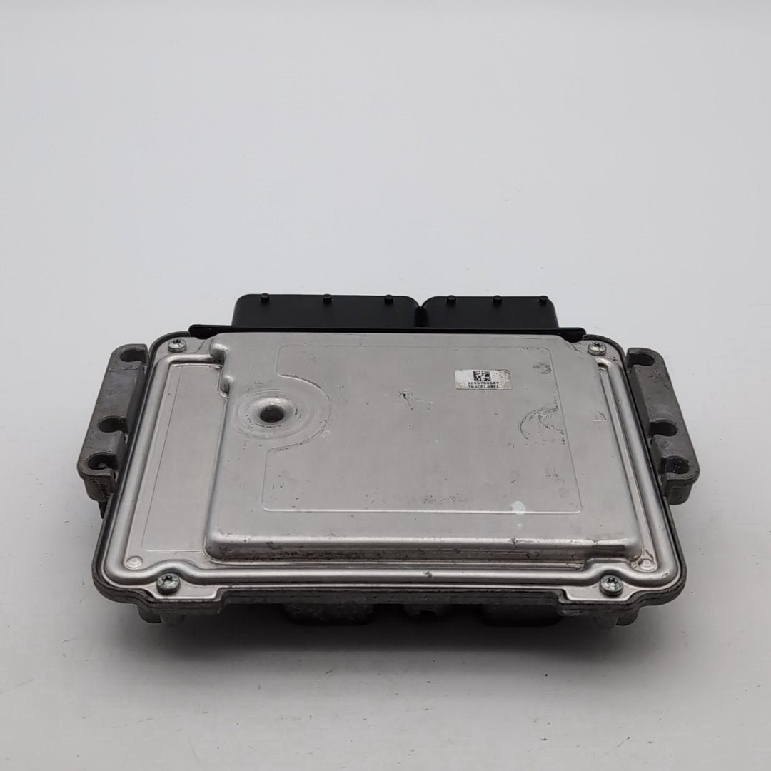 2013 - 2017 Ford Focus 2.0L Engine Computer Control Module ECU FM5A-12A650-ADB