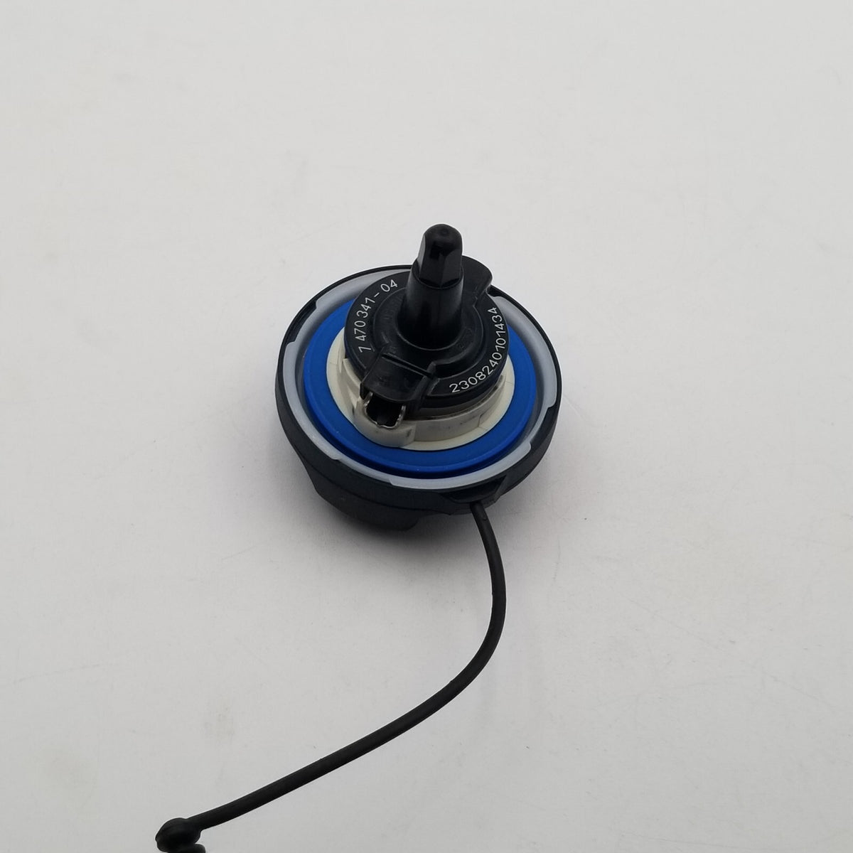 2019- 2023 BMW F98 F97 M5 M8 X4 X3 GAS FUEL TANK CAP FILLER 7470341