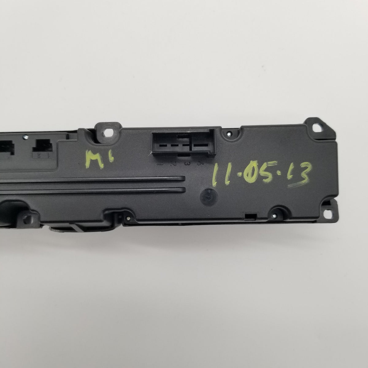 2003 2004 2005 Mercedes W203 C230 C320 Center Dash Multifunction Control Switch