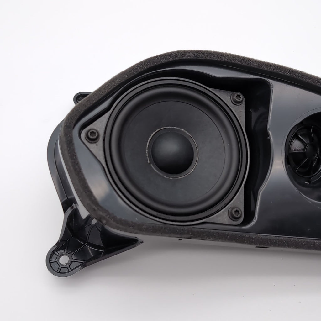 2019- 2025 BMW X7 G07 Rear Left Quarter Panel Speaker Mount Bracket 2622521 OEM
