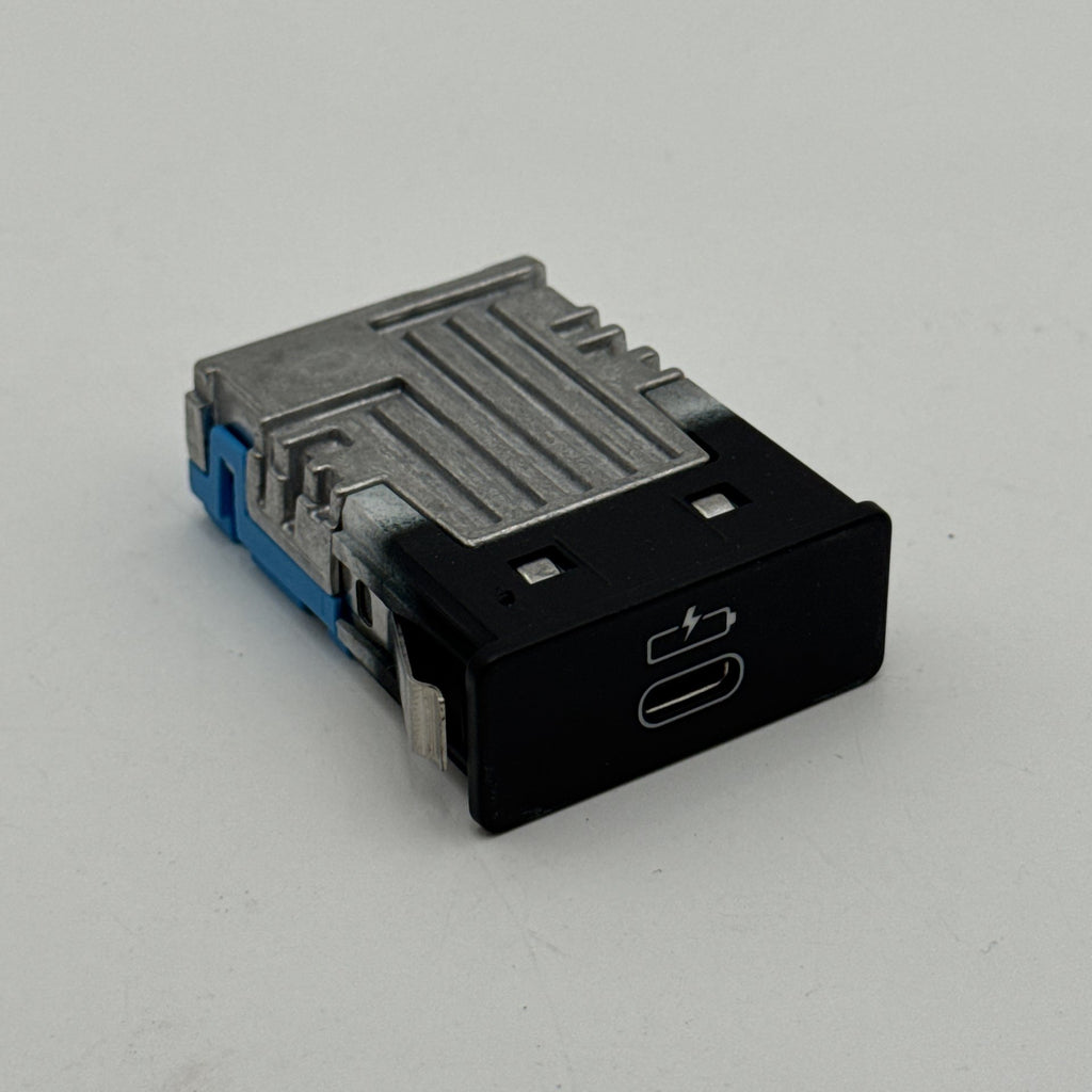 2019 - 2026 BMW G20 G21 G22 G26 G15 G30 G31 X3 Single USB Socket Port 5B51C70