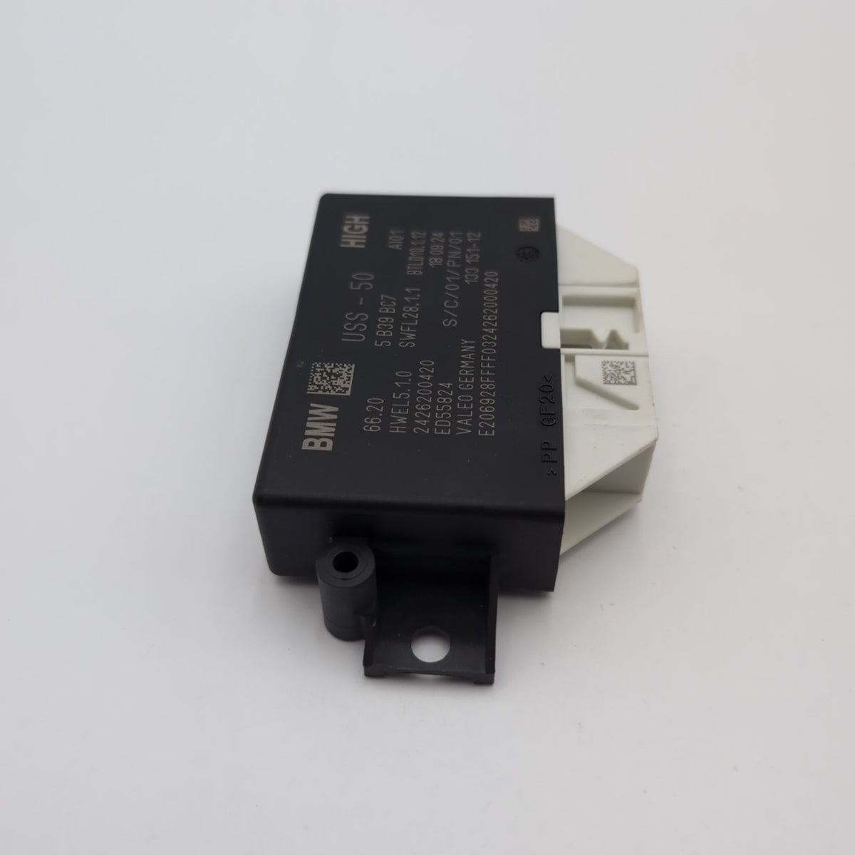 2023 - 2026 BMW G60 G70 F74 X1 X2 X5 X7 USS Ultrasonic Parking Sensor Module