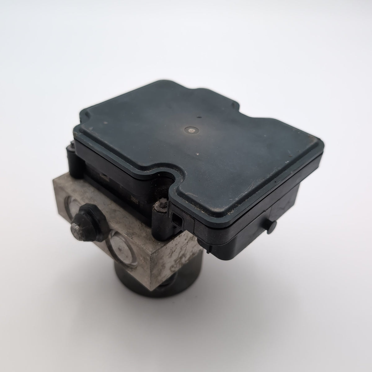 2014 - 2020 Dodge Grand Caravan ABS Anti Lock Brake Pump Control Unit 68443867AA