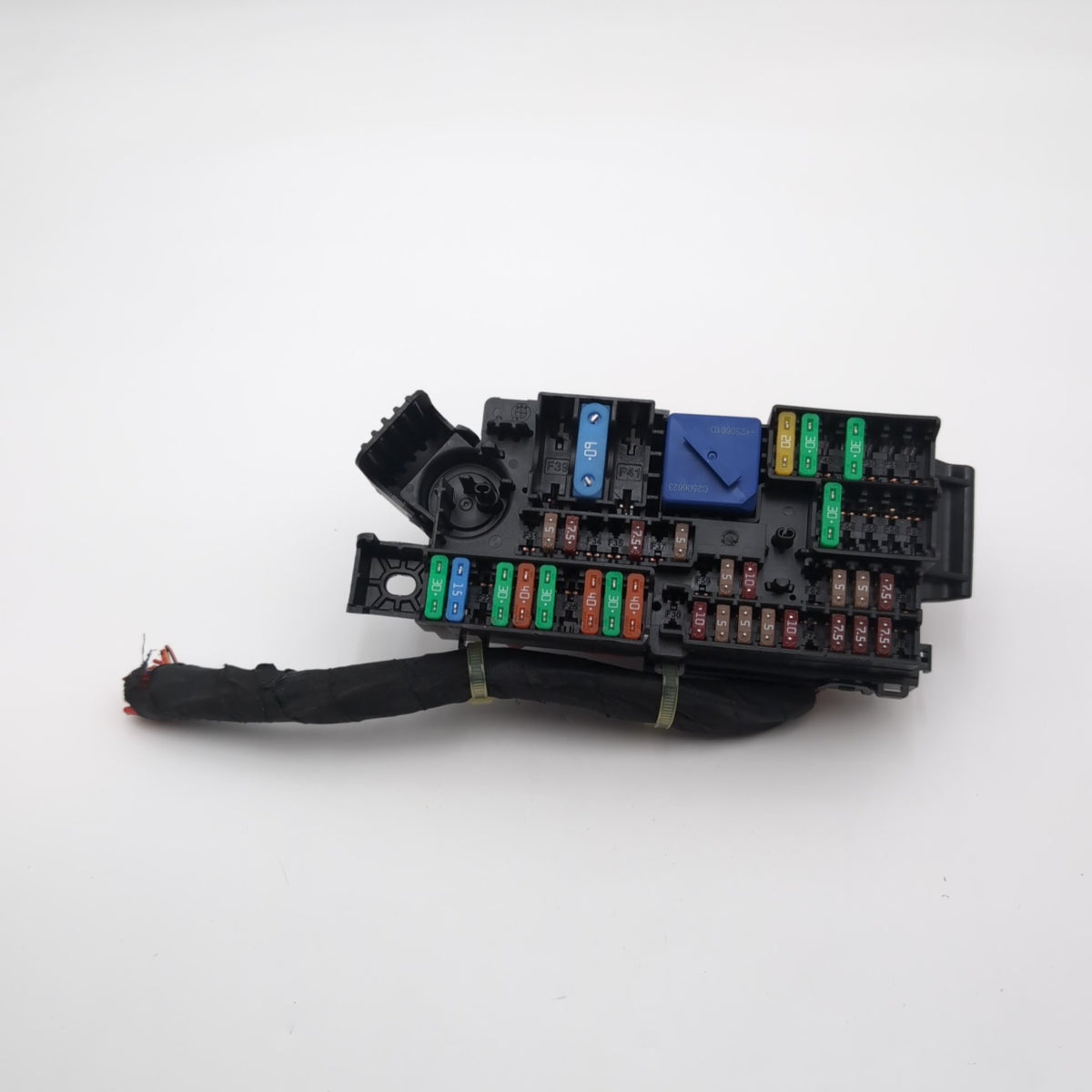 2022 - 2026 BMW 228i F74 X1 X2 iX B+ Positive Power Distribution Fuse Relay Box