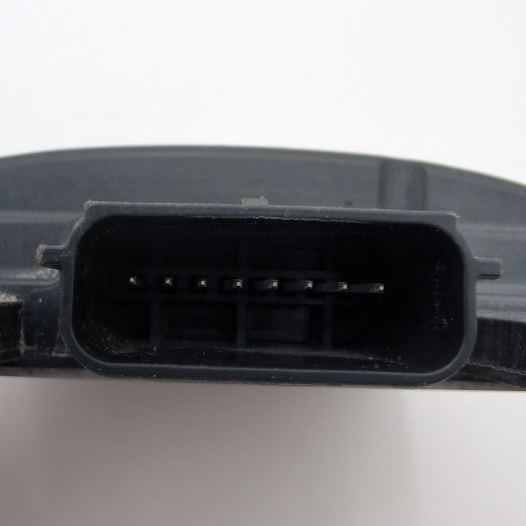 2018 - 2020 Nissan Kicks Infiniti QX50 Rear Blind Spot Radar Sensor 284K05RA0A