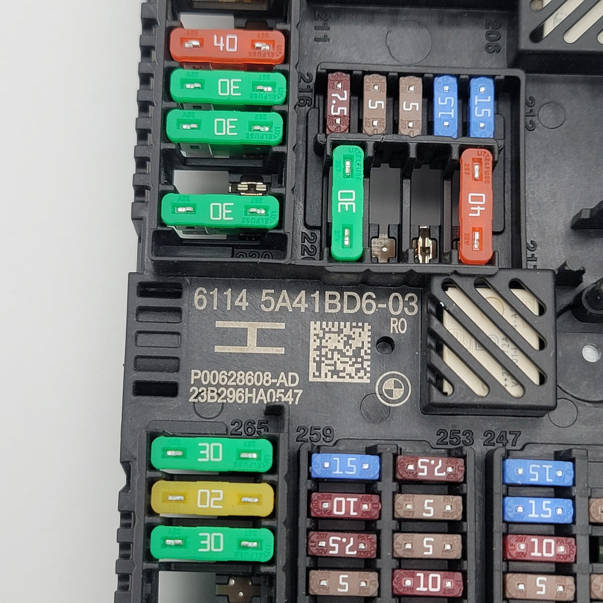 2024 2025 2026 BMW XM X5 X7 Rear Power Distribution Fuse Box 5A41BD6