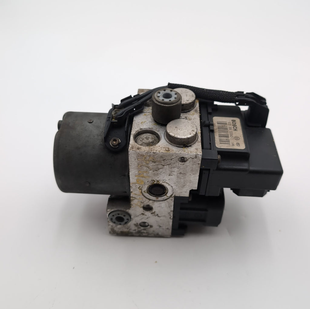 2003 2004 Ford Crown Victoria 4.6L ABS Anti Lock Brake Pump 3W73-2C346-BD