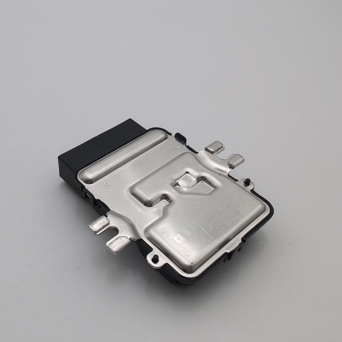 2024 - 2026 BMW 2 5 7 G60 G70 F74 X1 X2 X3 X5 X6 X7 Fuel Pump Control Module