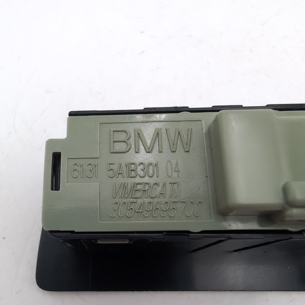 2021 - 2026 BMW 540i 530i i5 G60 M5 X1 X2 X3 Trunk Lid Tailgate Switch Button