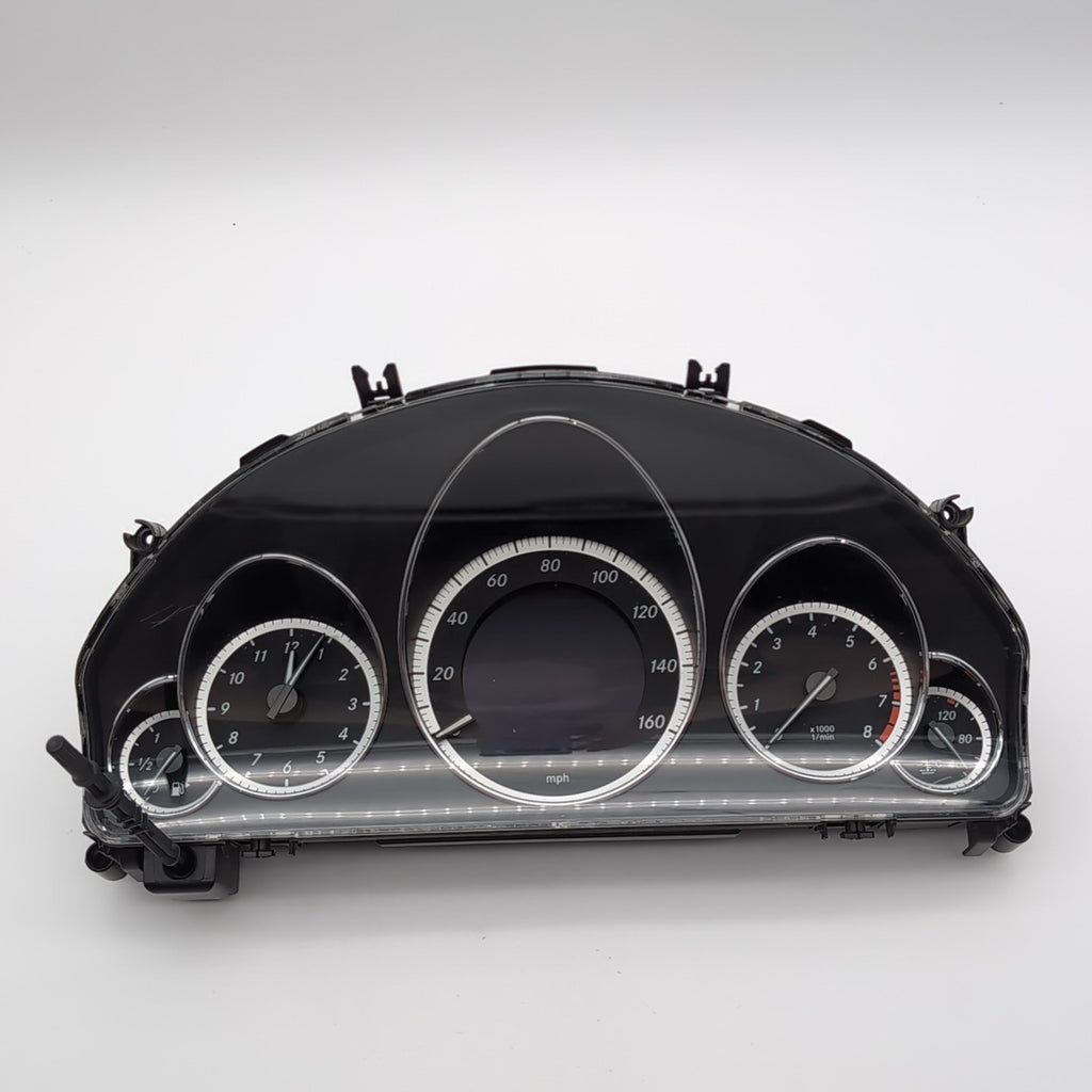 2010 - 2013 Mercedes E350 Instrument Cluster Gauge Speedometer A2129003813