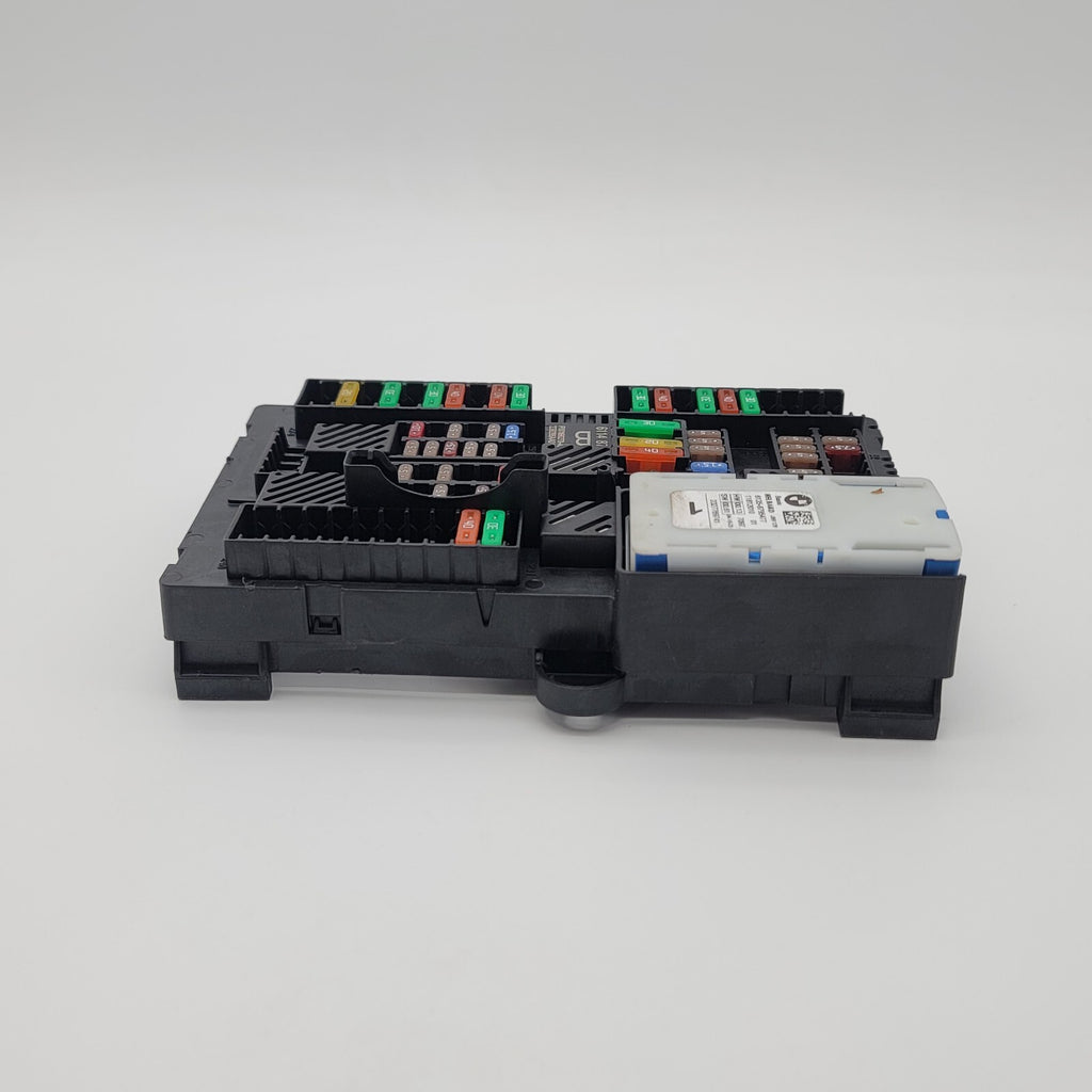 2024 BMW Z4 G29 REAR POWER DISTRIBUTION FUSE RELAY BOX