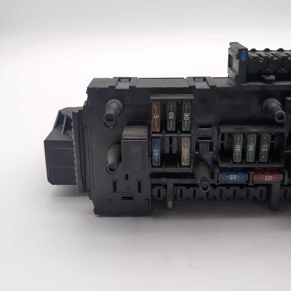 10-13 Mercedes W212 E350 4MATIC Rear Fuse Junction Box SAM Relay Control Module