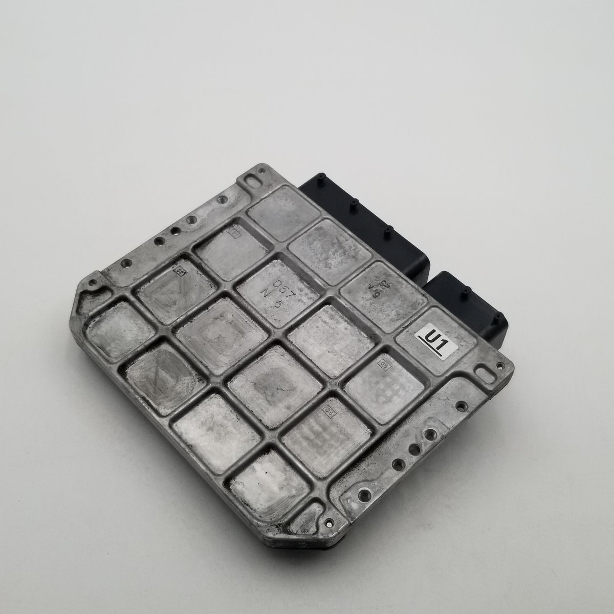 2011 Toyota Prius Engine Computer Control Module ECU ECM OEM 8966147390