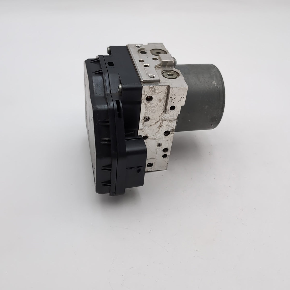 2015 Toyota RAV4 2.5L ABS Anti Lock Brake Pump 44540-0R132