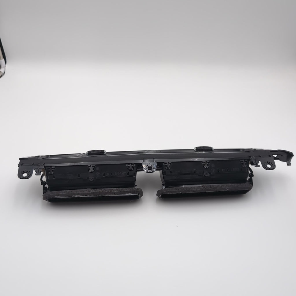 2023 2024 2025 BMW X2 U10 X1 U11 Center Dash Fresh Air Vent Grille 9483383 OEM