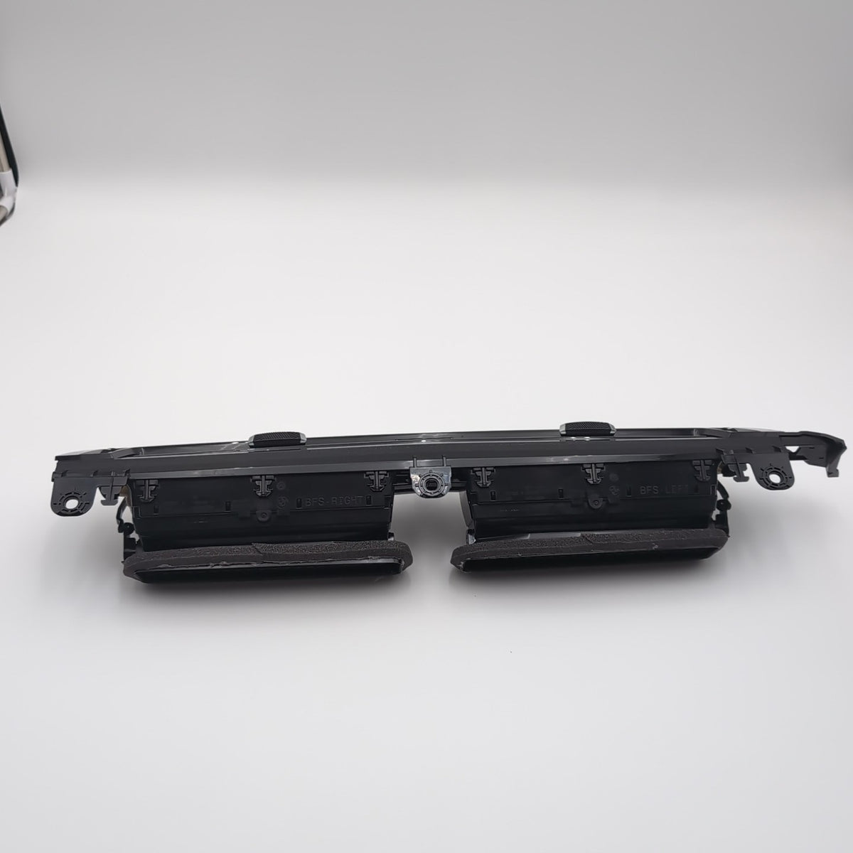 2023 2024 2025 BMW X2 U10 X1 U11 Center Dash Fresh Air Vent Grille 9483383 OEM