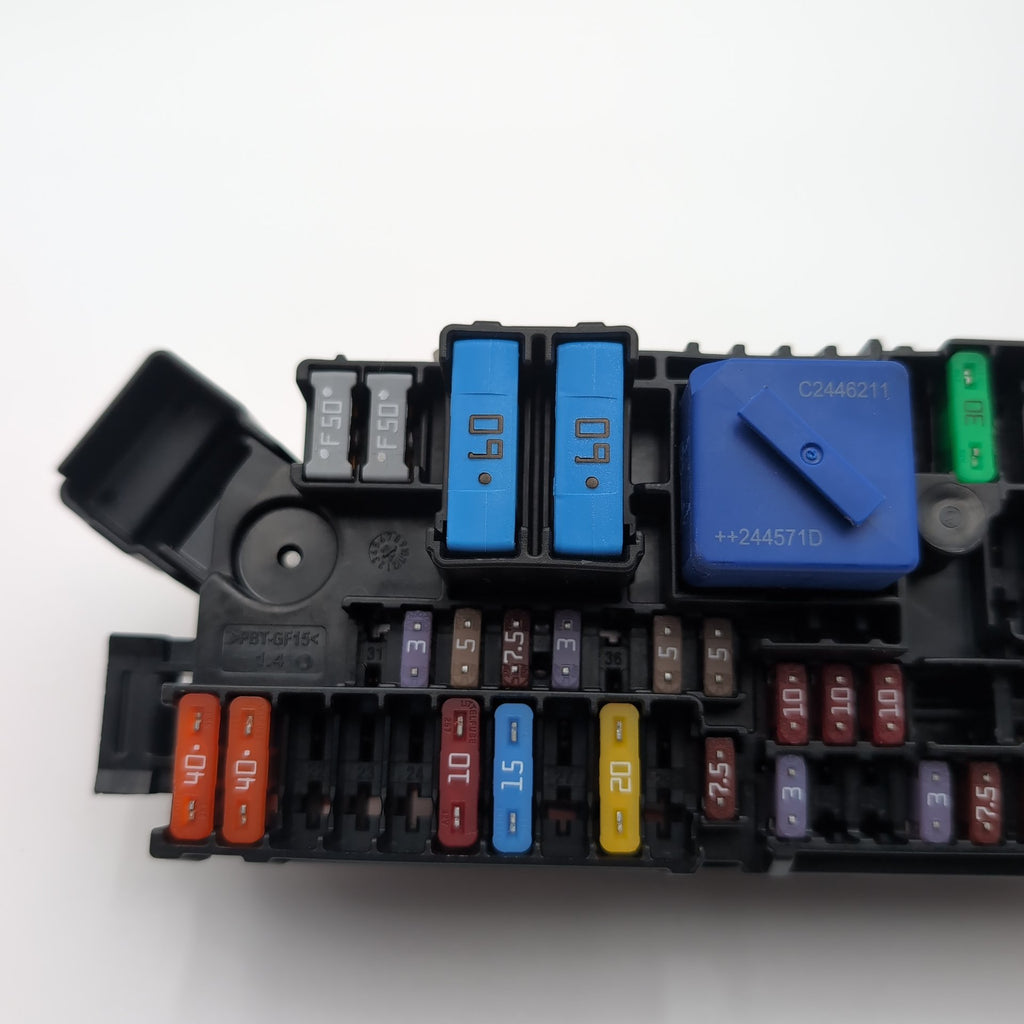 2023 - 2026 BMW X3 G60 G45 G70 G90 Right Power Distribution Fuse Box 5A039C3
