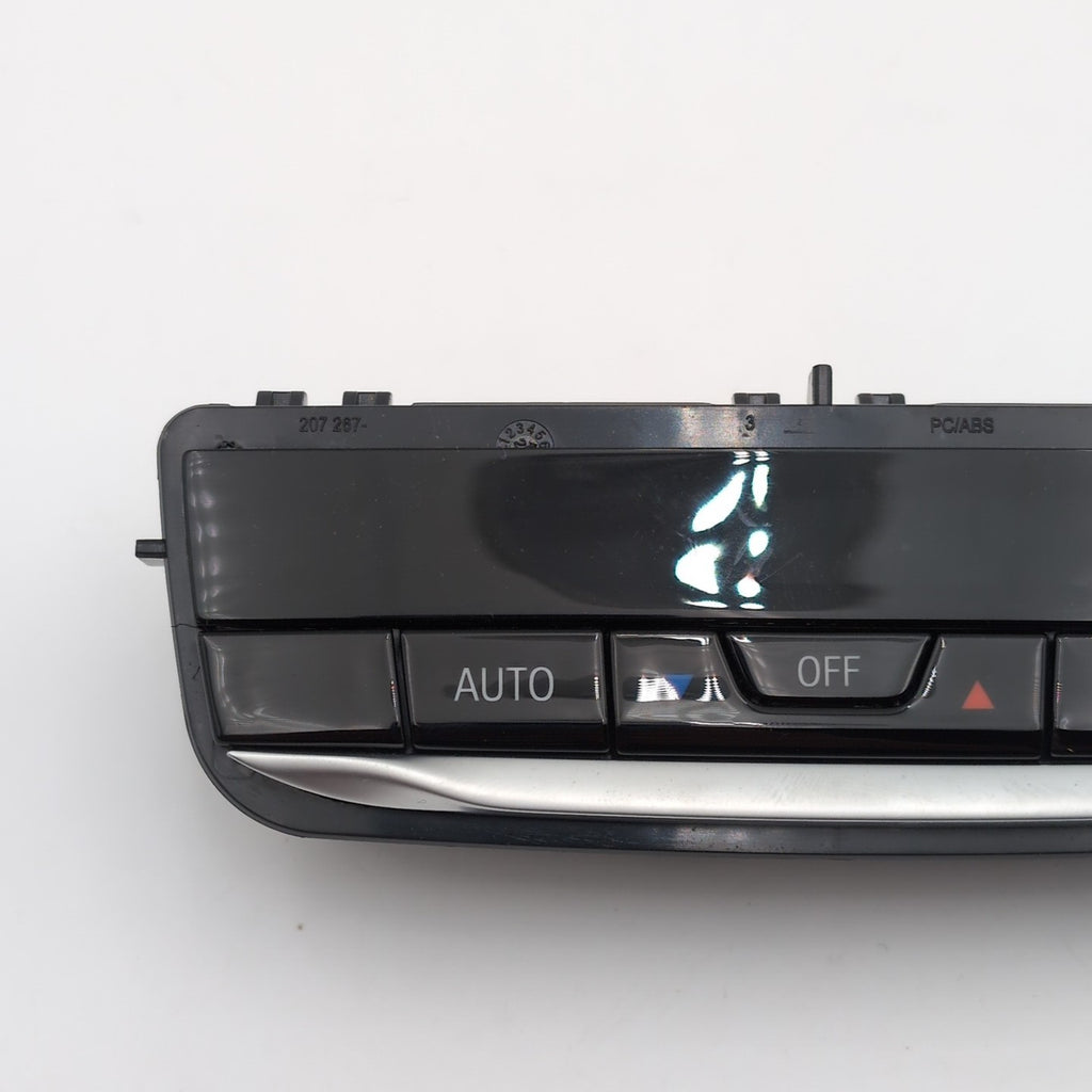 2021 - 2024 BMW X3 X4 Rear AC Heater Climate Control Unit 5A3BBF2