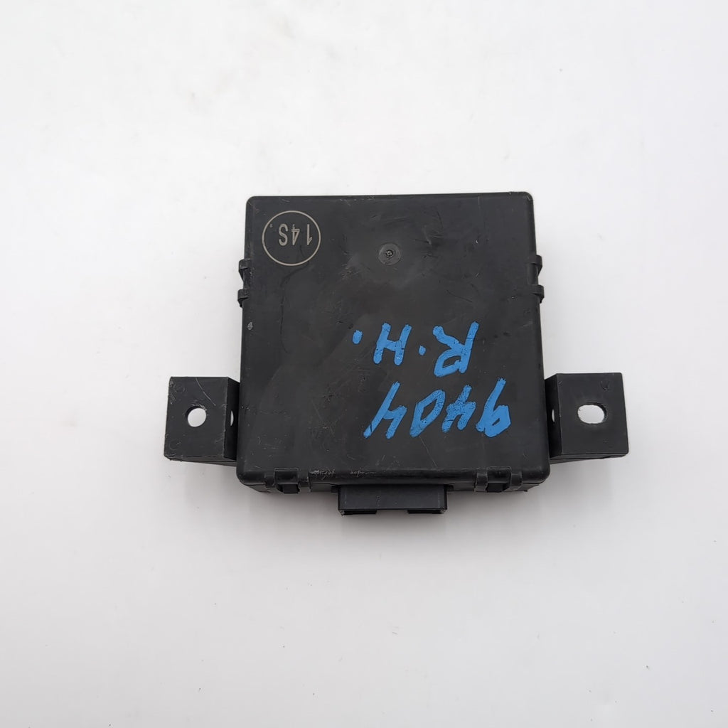 2016 2017 Porsche Macan Gateway Control Module OEM 95B907530F