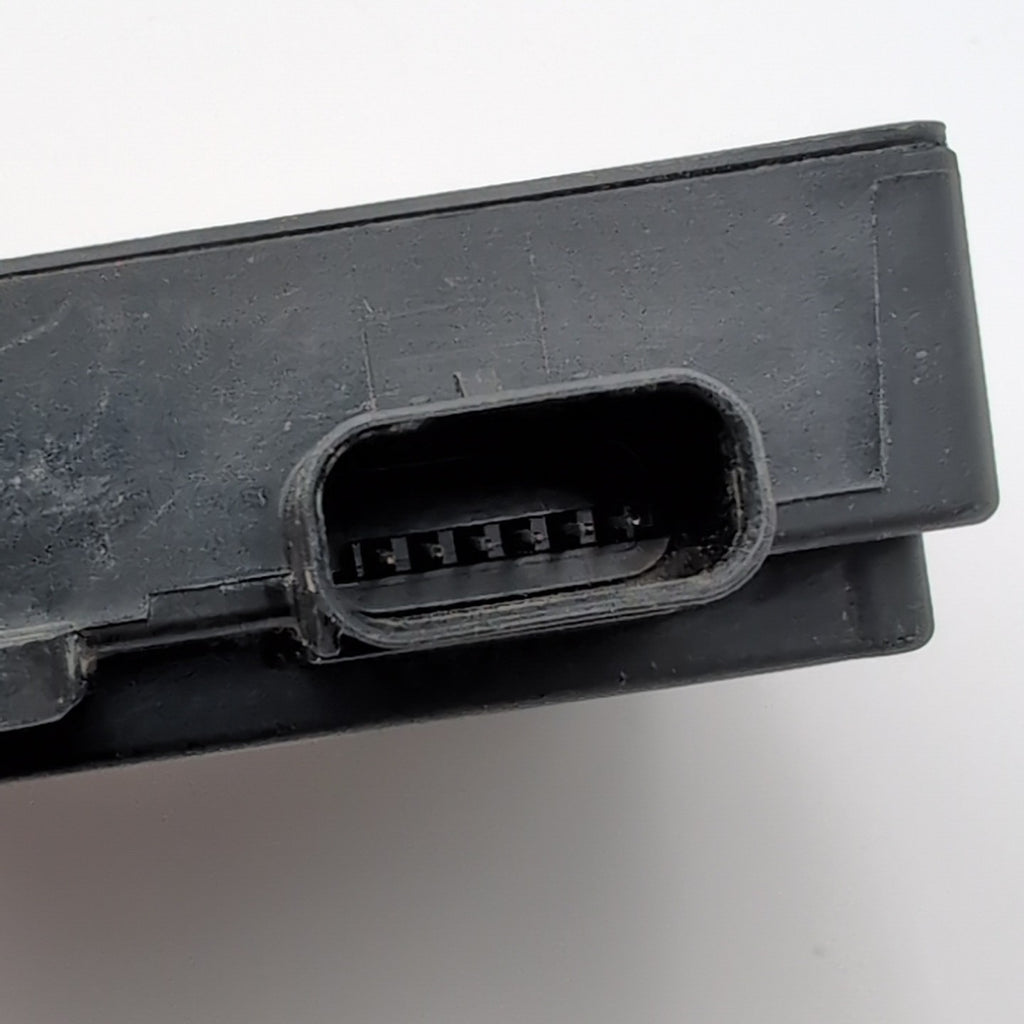 2011 2012 Lincoln MKT Blind Spot Sensor Control Module AA5T-14C689-CA